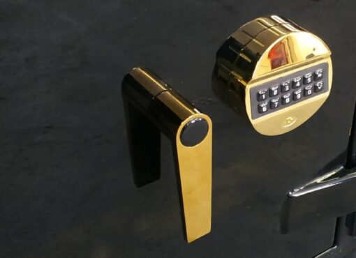 Огневзломостойкий сейф GRIFFON CLE II.68.E BLACK GOLD