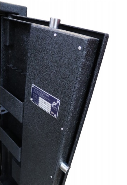 Оружейный сейф GRIFFON GE.450.K BLACK CR
